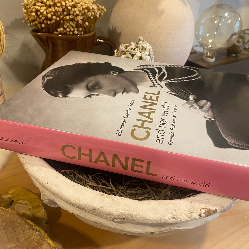 🌈SOLD🌈CHANEL and Her Friends Book by Edmond Charles-Roux - Picture 3 of 11
